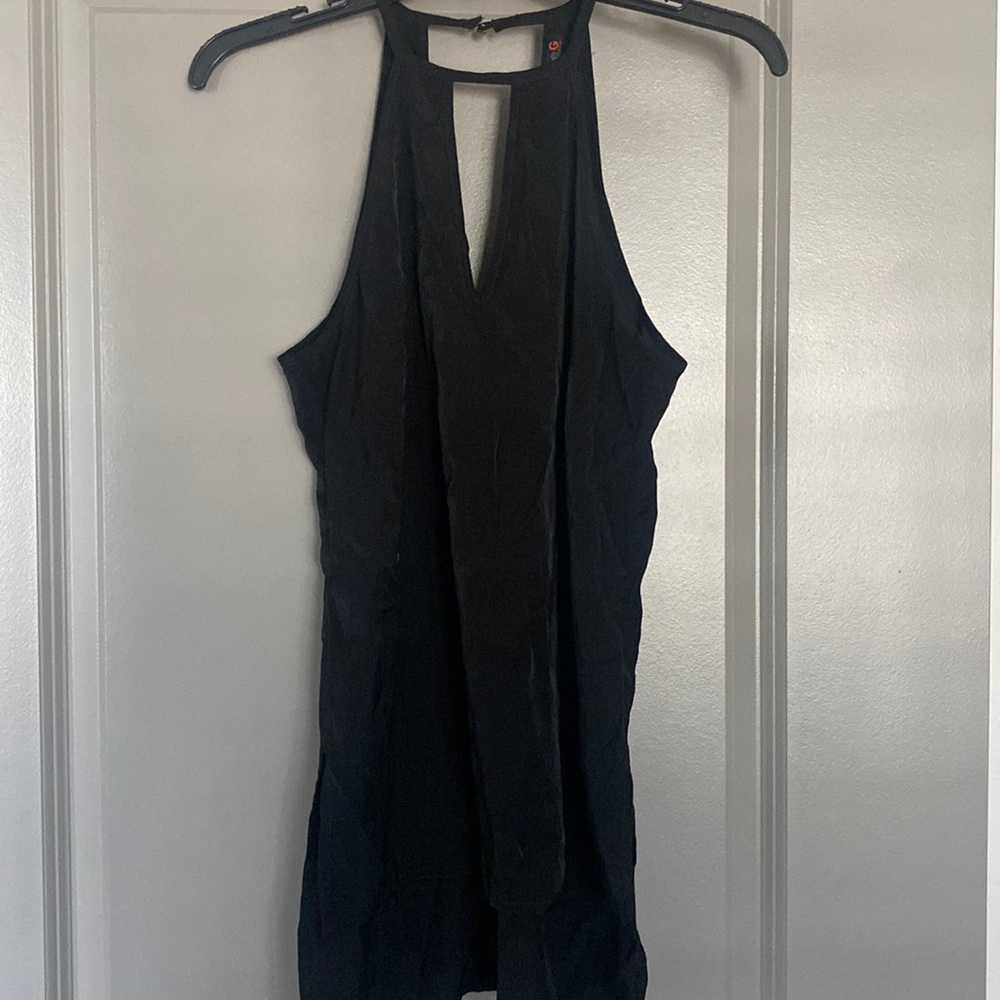 Guess halter top